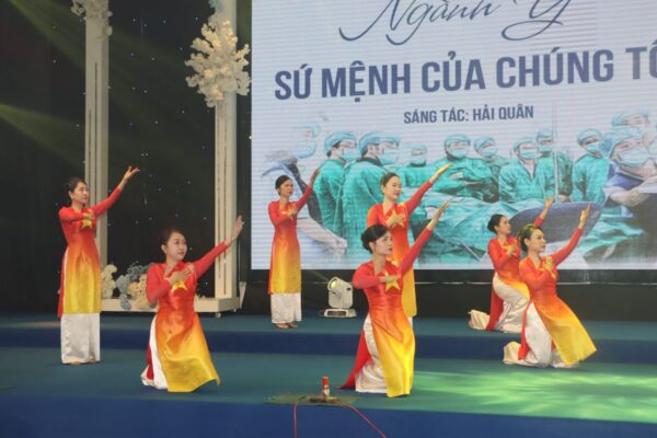 17.10.24 Gala HNKH Sở Y Tế - ảnh 1