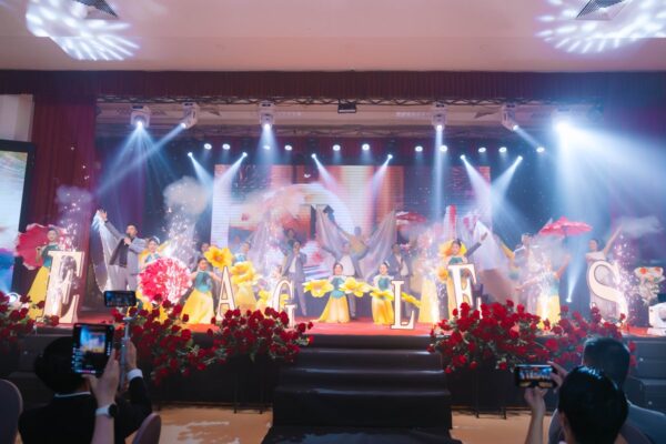 tổ chức lễ kỷ niệm thành lập công ty